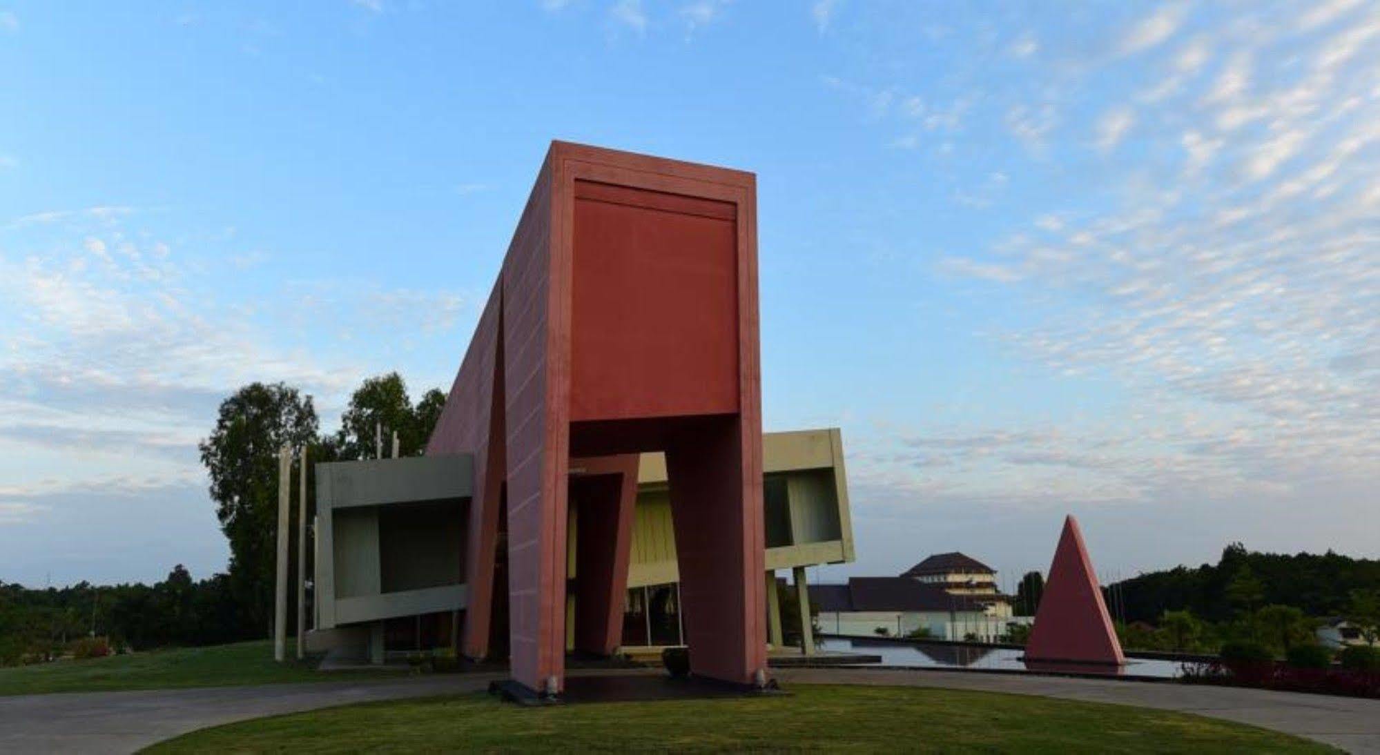 Hotel The Thingaha Nay Pyi Taw