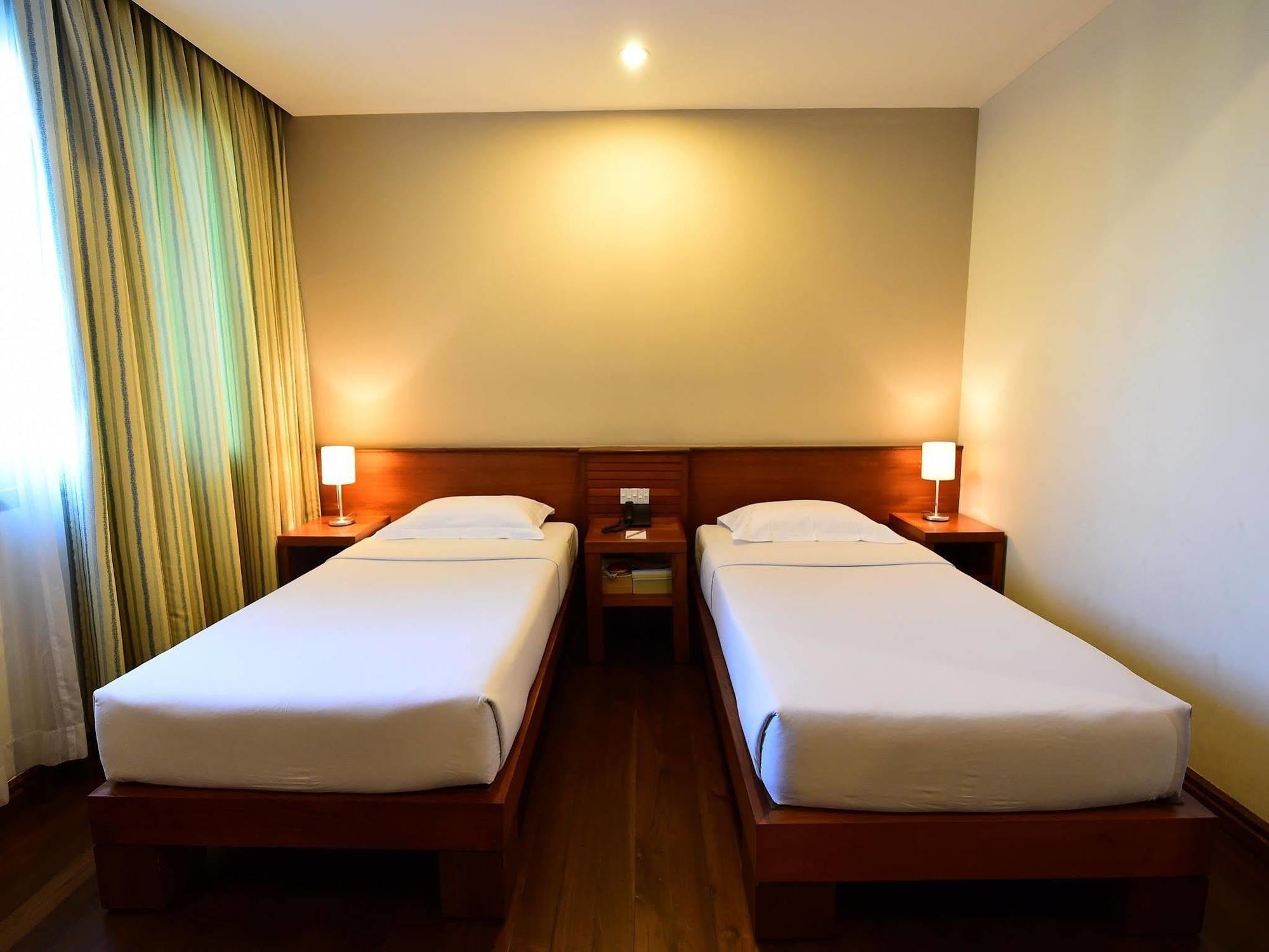 Hotel The Thingaha Nay Pyi Taw 5*